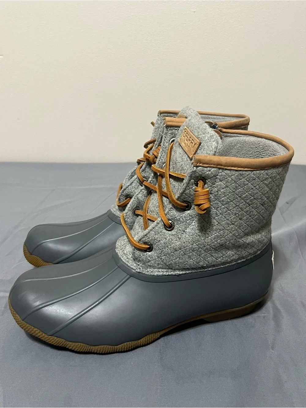 SPERRY Saltwater Wool Embossed 3M Thinsulate Rubber Duck Boot Dark Grey 8.5